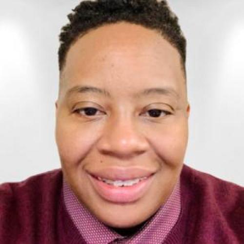 Akilah Adams Headshot photo of Akilah Adams